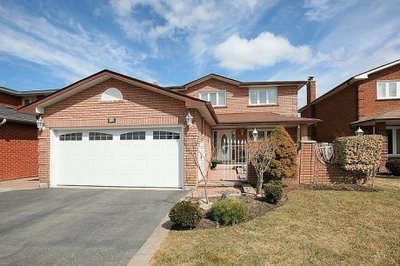 Detached House sold at 70 Gardner Place, Vaughan, Ontario, L6A1C2 - Maple - MLS: N3156006