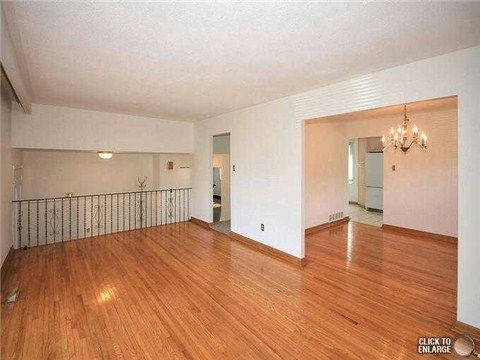 207 Bayview Fairways Dr, Markham, L3T2Z1 | Image 2