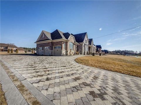 15 Pine Vista Ave, Whitchurch-Stouffville, L4A1R9 | Image 2