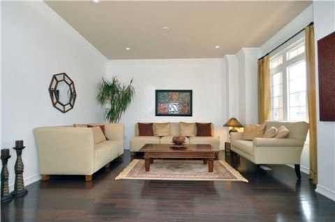 64 Glengordon Cres, Markham, L6C 0K1 | Image 3