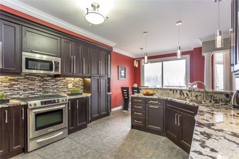 100 Colesbrook Rd, Richmond Hill, L4S2G3 | Image 2