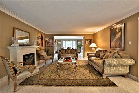 19 Limcombe Dr, Markham, L3T2V6 | Image 3