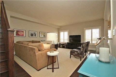 55 Faris St, Bradford West Gwillimbury, L3Z 0C5 | Image 3