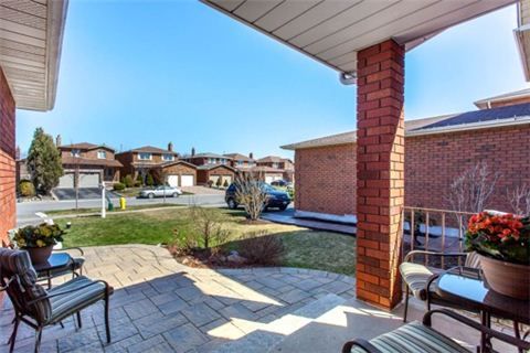 81 Waterfall Rd, Vaughan, L4L5B3 | Image 3