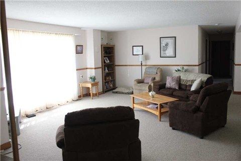 52 Maple Ave, Georgina, L0E 1R0 | Image 2