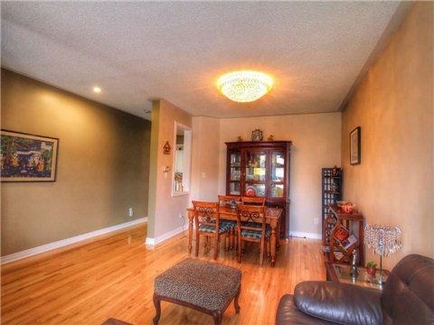 17 Ambercroft St, Markham, L6E1L4 | Image 2