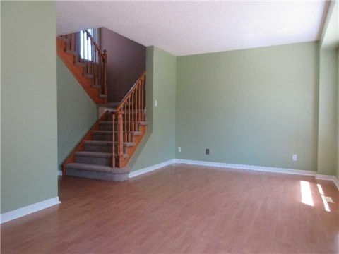 31 Natanya Blvd, Georgina, L4P3R4 | Image 3