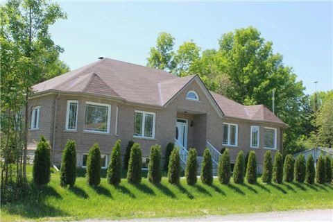 46 Alexander Blvd, Georgina, L0E 1L0 | Image 2