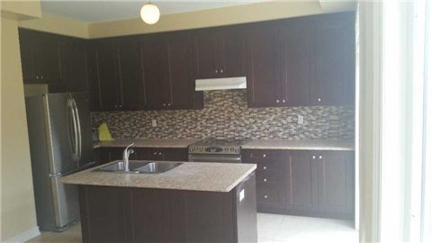 23 Lucida Crt, Whitchurch-Stouffville, L4A1S5 | Image 2