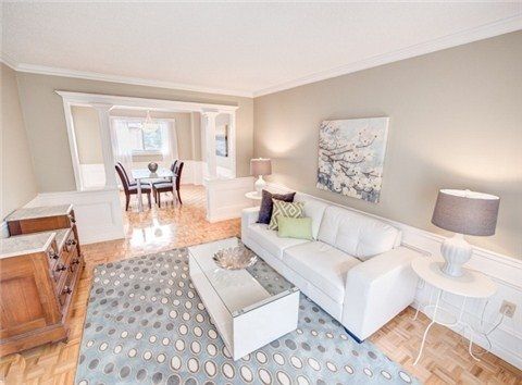691 Shanahan Blvd, Newmarket, L3X1P8 | Image 3