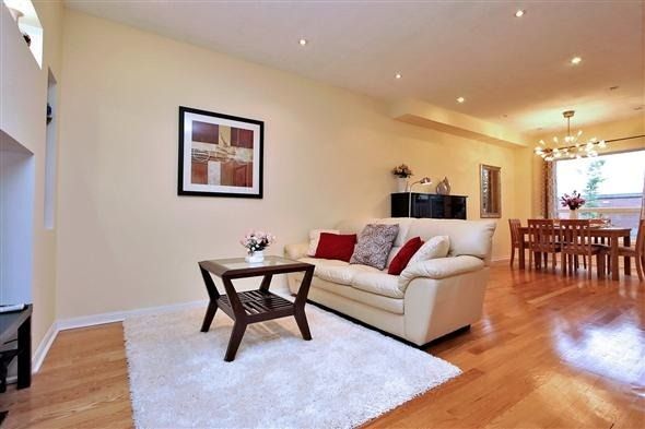 14 Zermatt Way, Markham, L3R5H9 | Image 3