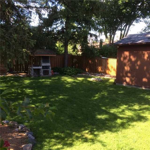 84 Murray Dr, Aurora, L4G2C3 | Image 3