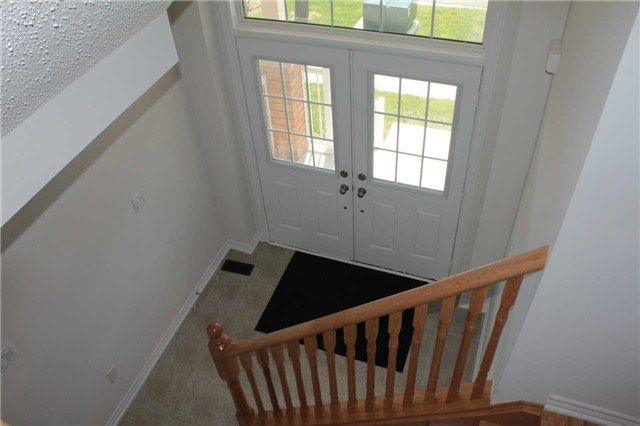 35 Hyacinth St, Markham, L6E0P4 | Image 2