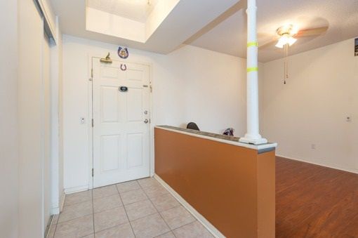 313 - 7398 Yonge St, Vaughan, L4J1V8 | Image 3