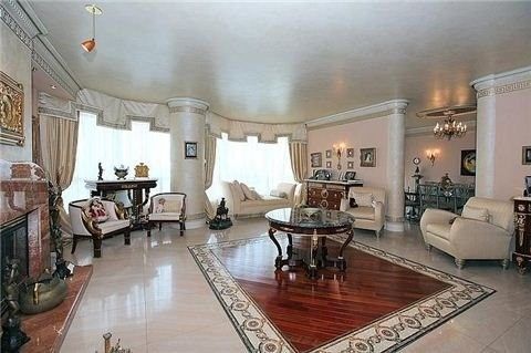 Ph9 - 7300 Yonge St, Vaughan, L4J7Y5 | Image 3