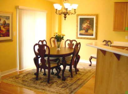 24 Champagne Crt, Richmond Hill, L4S1X9 | Image 3