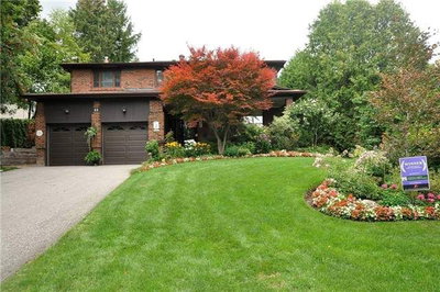 Detached House sold at 23 Forest Park Crescent, Markham, Ontario, L3T2M5 - Royal Orchard - MLS: N3294654