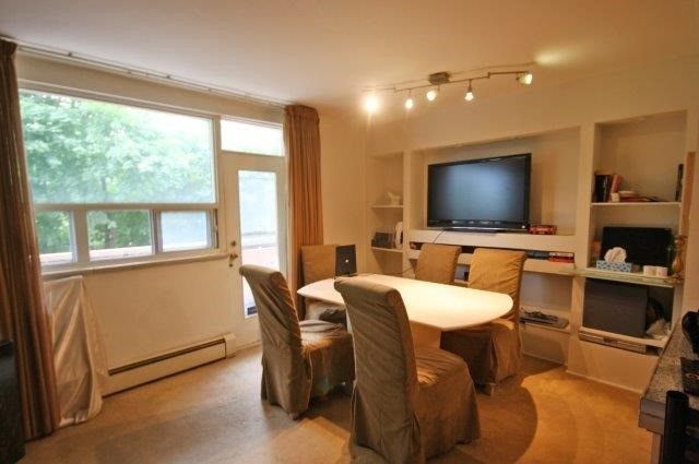 204 - 67 Richmond St, Richmond Hill, L4C3Y3 | Image 3