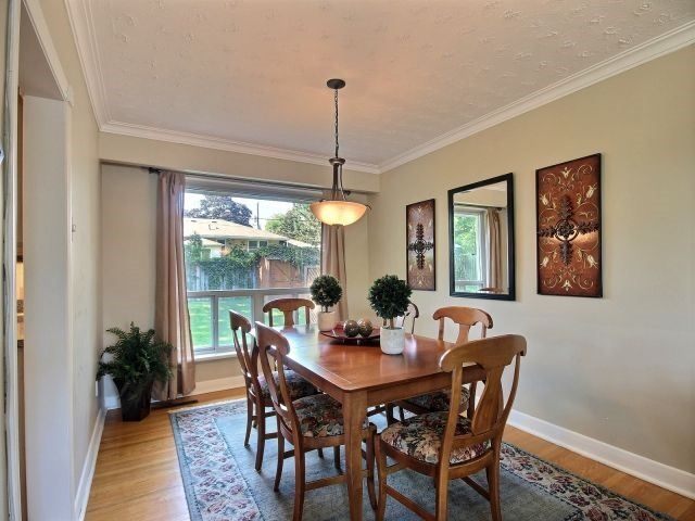 54 Leisure Lane, Richmond Hill, L4C4X1 | Image 3