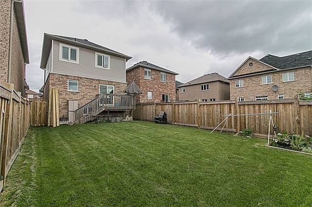 210 Cabin Trail Cres, Whitchurch-Stouffville, L4A0S3 | Image 3