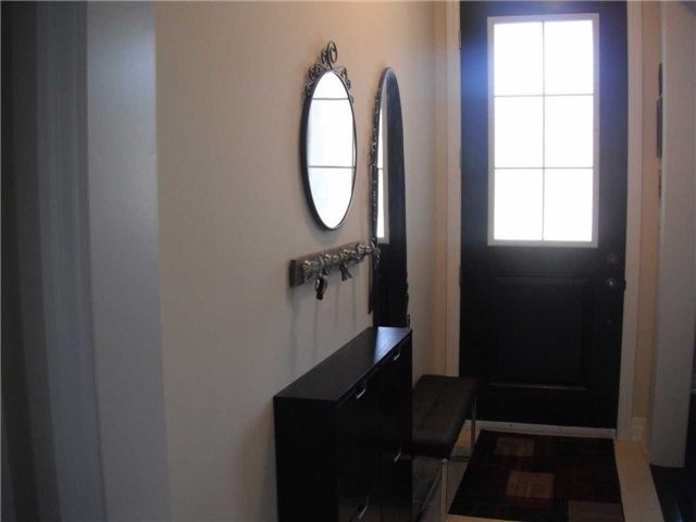 45 Robert Berry Cres, King, L7B0M4 | Image 3