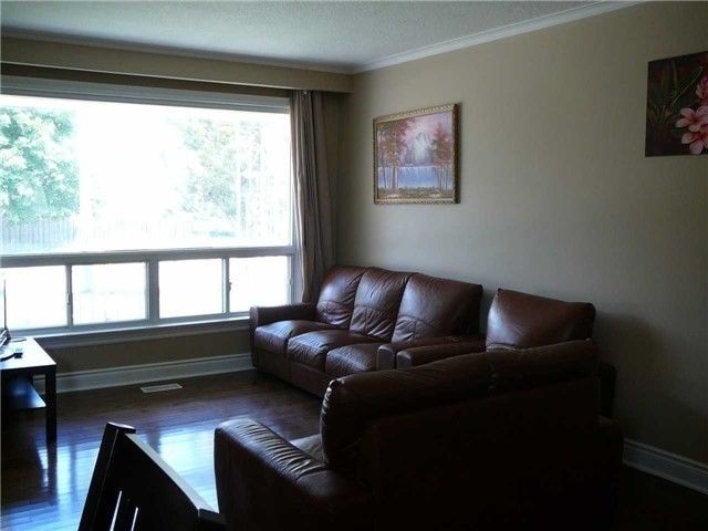 368 Balkan Rd, Richmond Hill, L4C2P1 | Image 3