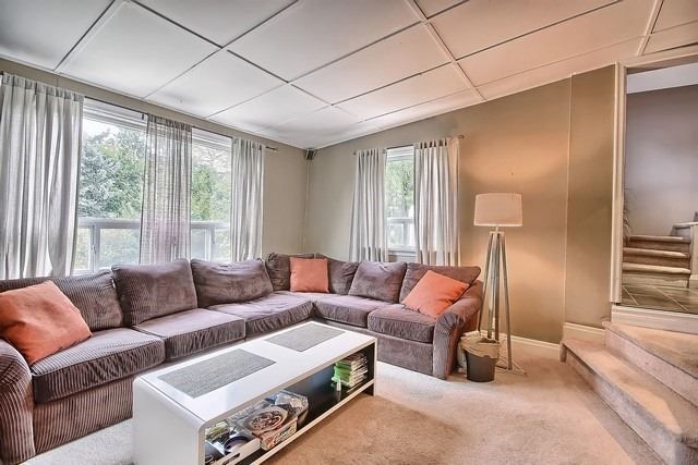 151 Richmond St, Richmond Hill, L4C3Y7 | Image 2