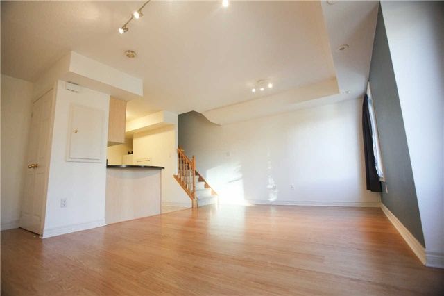 253 - 316 John St, Markham, L3T5W4 | Image 3