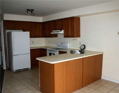 112 Leitchcroft Cres, Markham - Commerce Valley image-0-2