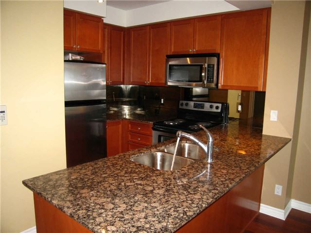 403 - 88 Promenade Circ, Vaughan, L4J9A4 | Image 2