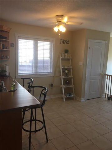 4 Smith St, Bradford West Gwillimbury, L3Z3C9 | Image 3