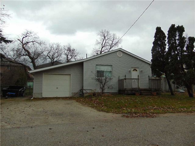 15 Laurier Ave, Richmond Hill, L4E2Z4 | Image 2