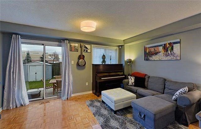 20 Lucena Cres, Vaughan, L6A 2W6 | Image 3