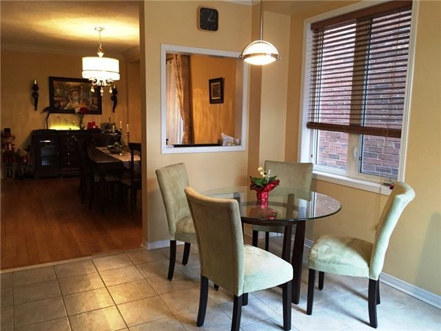 111 Catalpa Cres, Vaughan, L6A0R5 | Image 2