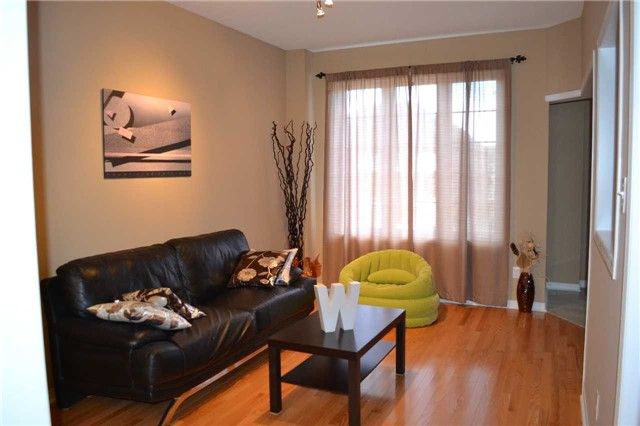 41 Big Hill Cres, Vaughan, L6A4S1 | Image 2