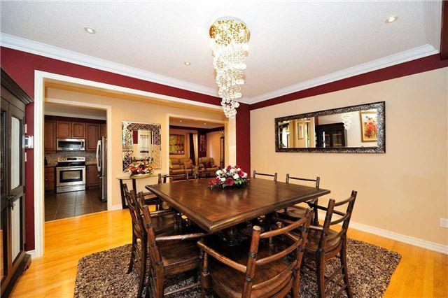 23 Trudeau Dr, Vaughan, L4H0T9 | Image 2