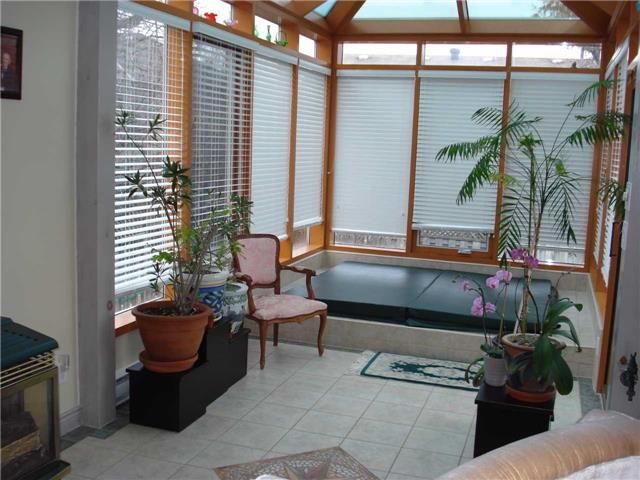 104 Houseman Cres, Richmond Hill, L4C7S5 | Image 3