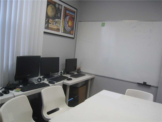 211 - 8108 Yonge St, Vaughan, L4J 1W4 | Image 3