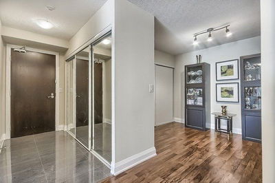 Unit 414 — 30 North Park Rd, Vaughan - Beverley Glen image-0-3
