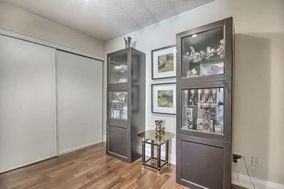 Unit 414 — 30 North Park Rd, Vaughan - Beverley Glen image-0-4