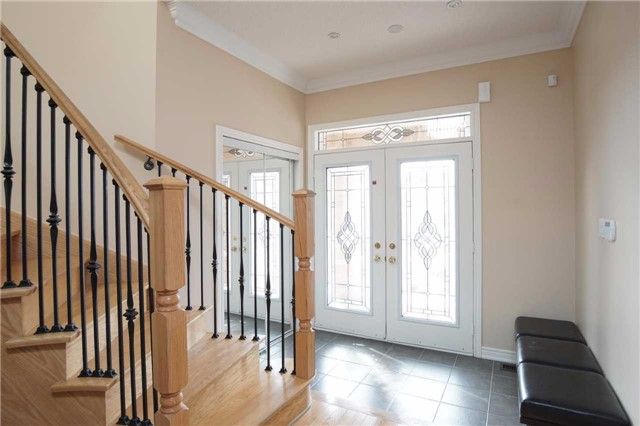 23 Trudeau Dr, Vaughan, L4H0T9 | Image 2