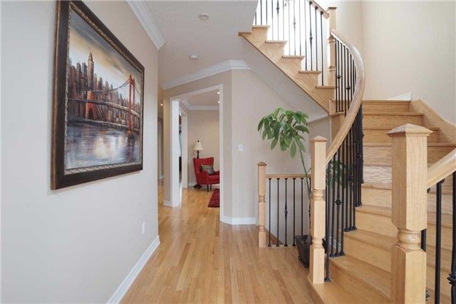 23 Trudeau Dr, Vaughan, L4H0T9 | Image 3