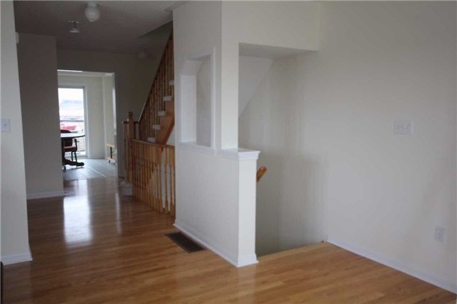 14 Woltner Way, Markham, L3R5Y7 | Image 2