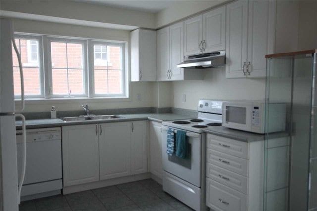 14 Woltner Way, Markham, L3R5Y7 | Image 3