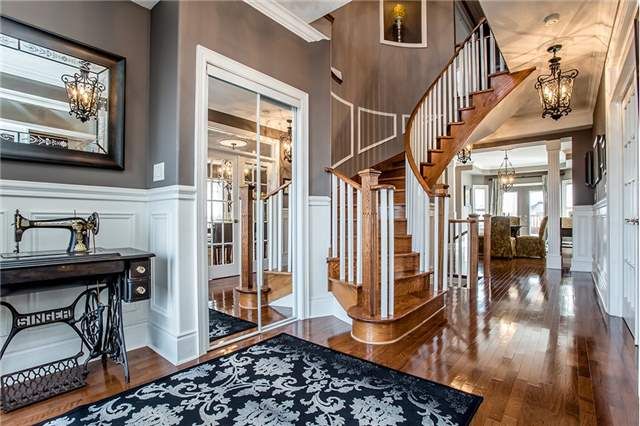 1194 Mitchell Crt, Innisfil, L9S 5A5 | Image 2