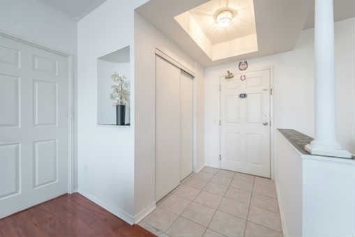 313 - 7398 Yonge St, Vaughan, L4J8J2 | Image 2