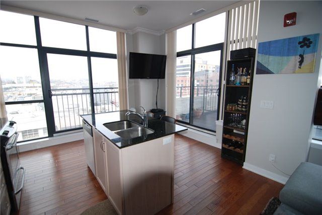 402 - 10376 Yonge St, Richmond Hill, L4C 3B5 | Image 2