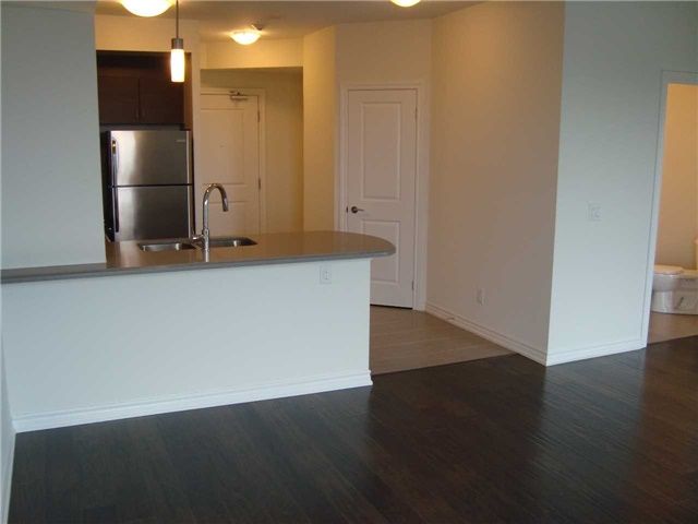 1207 - 7730 Kipling Ave, Vaughan, L4L1Y7 | Image 2