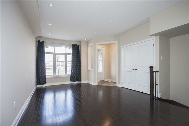 23 - 1331 Major Mackenzie Dr W, Vaughan, L6A4W4 | Image 2