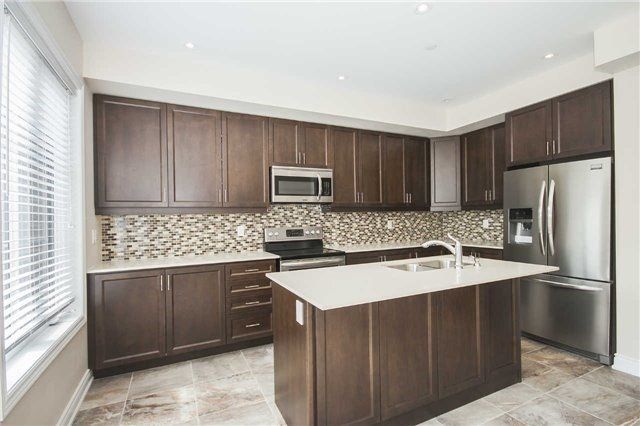 23 - 1331 Major Mackenzie Dr W, Vaughan, L6A 4W4 | Image 3